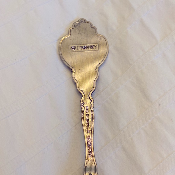 DISNEYLAND vintage silver collectors spoon - Picture 3 of 5